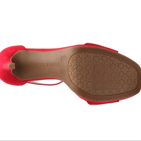 Kelly & Katie
CONRADD PLATFORM SANDAL -Color Black - Picture 8 of 8